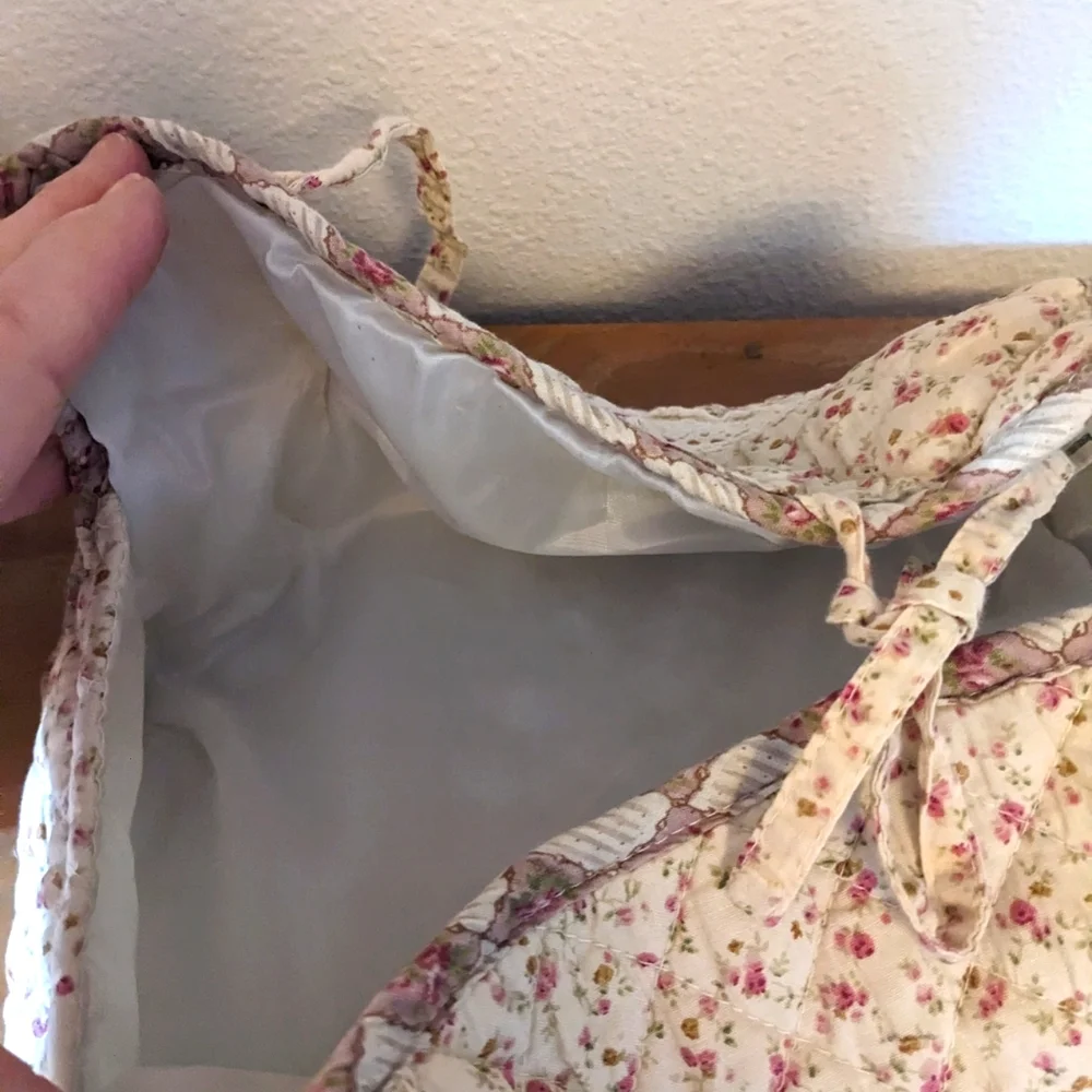 Quilted Tissue Box Cover Floral Shabby Chic Grandmacore Cottage Tie Lace